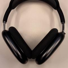 Koptelefoon // headphones, jak nahlášeno Vrije Universiteit Brussel (VUB) pomocí iLost