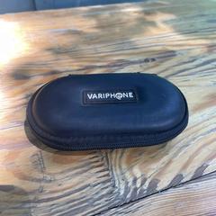 Black "VARIPHONE" Hard Case, zoals gemeld door Best Kept Secret 2025 met iLost