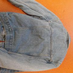 Denim jacket bleue, as reported by TCL using iLost