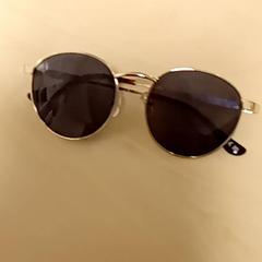 İLost kullanarak Mövenpick Hotel Amsterdam City Centre tarafından bildirildiği gibi Güneş gözlüğü