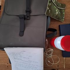 Grijze rugzak, iLost에 보고됨