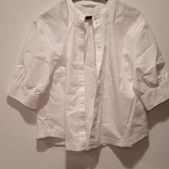 Chemisier, a été signalé par Grand Hotel Amrath Kurhaus utilisant iLost