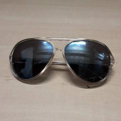 Sluneční brýle, jak nahlášeno Arriva Oost-Brabant pomocí iLost