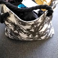 Torba, zgłoszono przez Regio Antwerpen - Brussel przy użyciu iLost