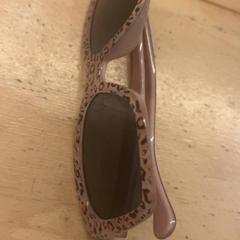 Sonnenbrille, gemeldet von Pathé Utrecht Leidsche Rijn über iLost