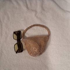 Väska, rapporterat av Grand Hotel Amrâth Amsterdam med iLost