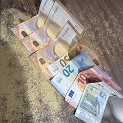Geld (€235), gerapporteerd met iLost