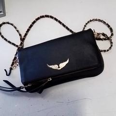 Borsa, come riportato da Hermes Eindhoven utilizzando iLost