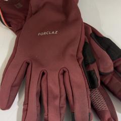 Handskar, rapporterat av Fenix med iLost