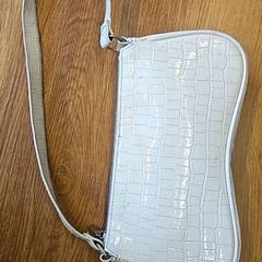 Mala de mão, como reportado por GVB utilizando o iLost