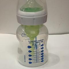 Feeding bottle, as reported by IKEA横浜 using iLost