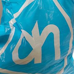 Poltsa - plastieken tas, gisa salatu by Regio Antwerpen - Brussel iLost erabiliz