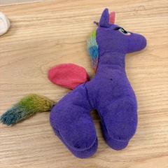 لعبة محبوبة licorne، كما تم الإبلاغ عنه بواسطة IKEA Liège عبر iLost