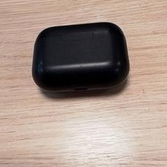 Earbud holder Zwart, as reported by Qbuzz Fryslân using iLost