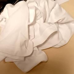 T shirt, segundo informou Mövenpick Hotel Amsterdam City Centre usando iLost