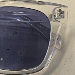 Slnečné okuliare, ako bolo nahlásené HTM pomocou iLost