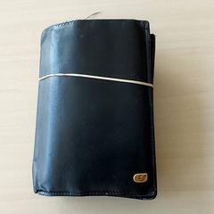 Portafoglio - Katakpawou, come riportato da Centraal magazijn utilizzando iLost