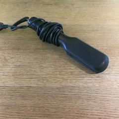 Piastra per capelli Black, come riportato da MEININGER Hotel Berlin East Side Gallary utilizzando iLost