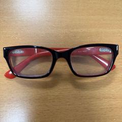 Briller på resept zwart met rood, som rapportert av VITAZ campus Sint-Niklaas ved bruk av iLost