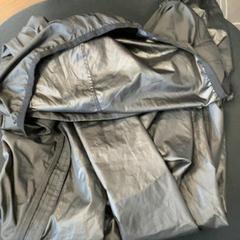 Rain jacket, as reported by Movie Park Germany using iLost