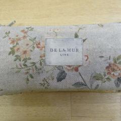 Funda con gafas flores, ha sido reportado por IKEA Valladolid con iLost