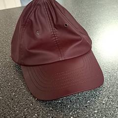 Kšiltovka, jak nahlášeno Connexxion Amstelveen pomocí iLost