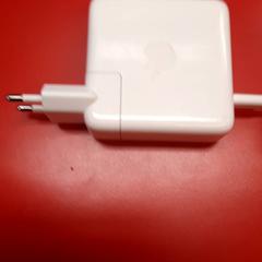 Adaptador, segons ha informat UvA REC mitjançant iLost