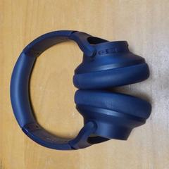 Sluchátka headphone headphone, jak nahlášeno Carlton Beach Hotel pomocí iLost