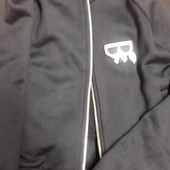 Jaqueta, segons ha informat Grand Hotel Amrath Kurhaus mitjançant iLost