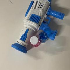 Brinquedo, como reportado por Silver Sands Beach utilizando o iLost