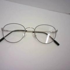 Óculos, como reportado por Bobbejaanland utilizando o iLost