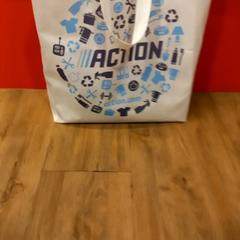 Bolsa, ha sido reportado por Arriva Limburg Noord con iLost