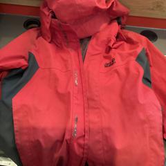 Jacket, as reported by MEININGER Hotel Berlin "Mitte" Humboldthaus using iLost