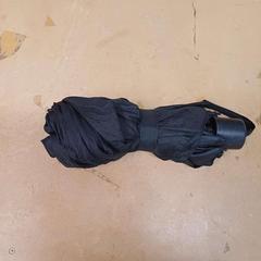 傘 parr がiLostで IKEA Reims Thillois によって報告されました