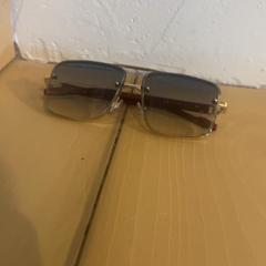 Sonnenbrille, gemeldet von Familie Resort Molenwaard über iLost