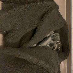 Jas Black, zoals gemeld door MEININGER Hotel Brussels City Center met iLost