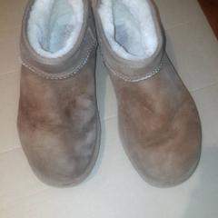 Scarpa, come riportato da Grand Hotel Amrath Kurhaus utilizzando iLost