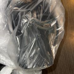 الشاحن & شاحن كمبيوتر محمول charger charger، كما تم الإبلاغ عنه بواسطة Haven Hotel Rotterdam عبر iLost