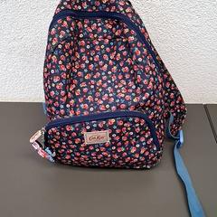 バックパック Bloemen がiLostで Familiepark Drievliet によって報告されました