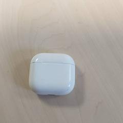 Elektronika - Earpod etui wit, amint azt Regio Oost-Vlaanderen az iLost segítségével jelentette.