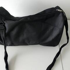 가방 Sport, iLost를 사용하여 Regio Limburg - Leuven에 보고됨