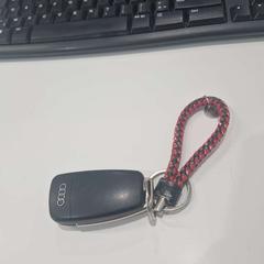 鍵 autosleutel audi がiLostで Stad Hasselt によって報告されました