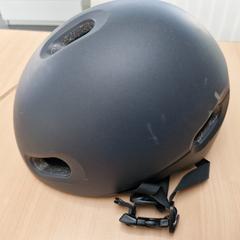 Bicycle helmet zwart, as reported by Centraal magazijn using iLost