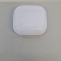 Airpods case, as reported by Transdev Gooi en Vechtstreek using iLost