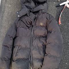 Jacke Zwarte urban classics jas, gemeldet von Schaatsbaan Rotterdam über iLost