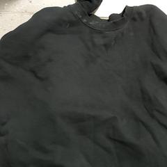 Kleding - trui, zoals gemeld door Regio Antwerpen - Brussel met iLost