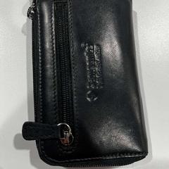 Peněženka Zaid Kebede, jak nahlášeno Centraal magazijn pomocí iLost