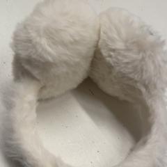 أغطية الأذنين، كما تم الإبلاغ عنه بواسطة HTM عبر iLost