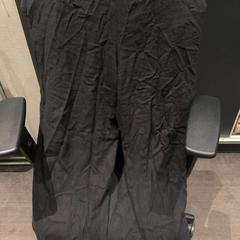Pants Black, as reported by The Dominican using iLost