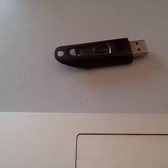 Usb-stick Sandisk Ultra USB 3.0 16GB, zoals gemeld door Pukkelpop met iLost